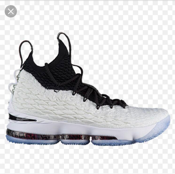 nike lebron 15 donna prezzo