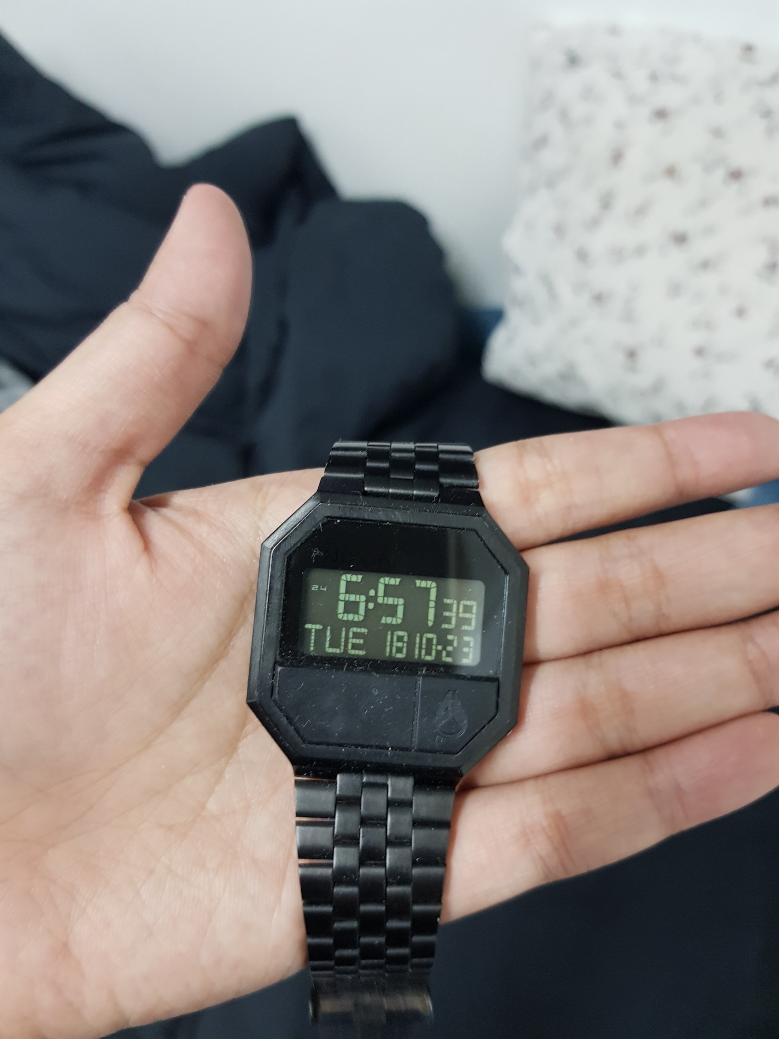 Nixon robot rock store