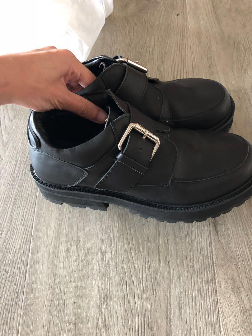 Unif shop cass shoes