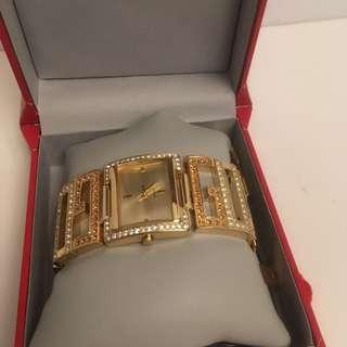 ✨Reduced ✨Authentic Guess Gold Tone Watch ✨Reduced ✨Authentic Guess Gold Tone Watch
