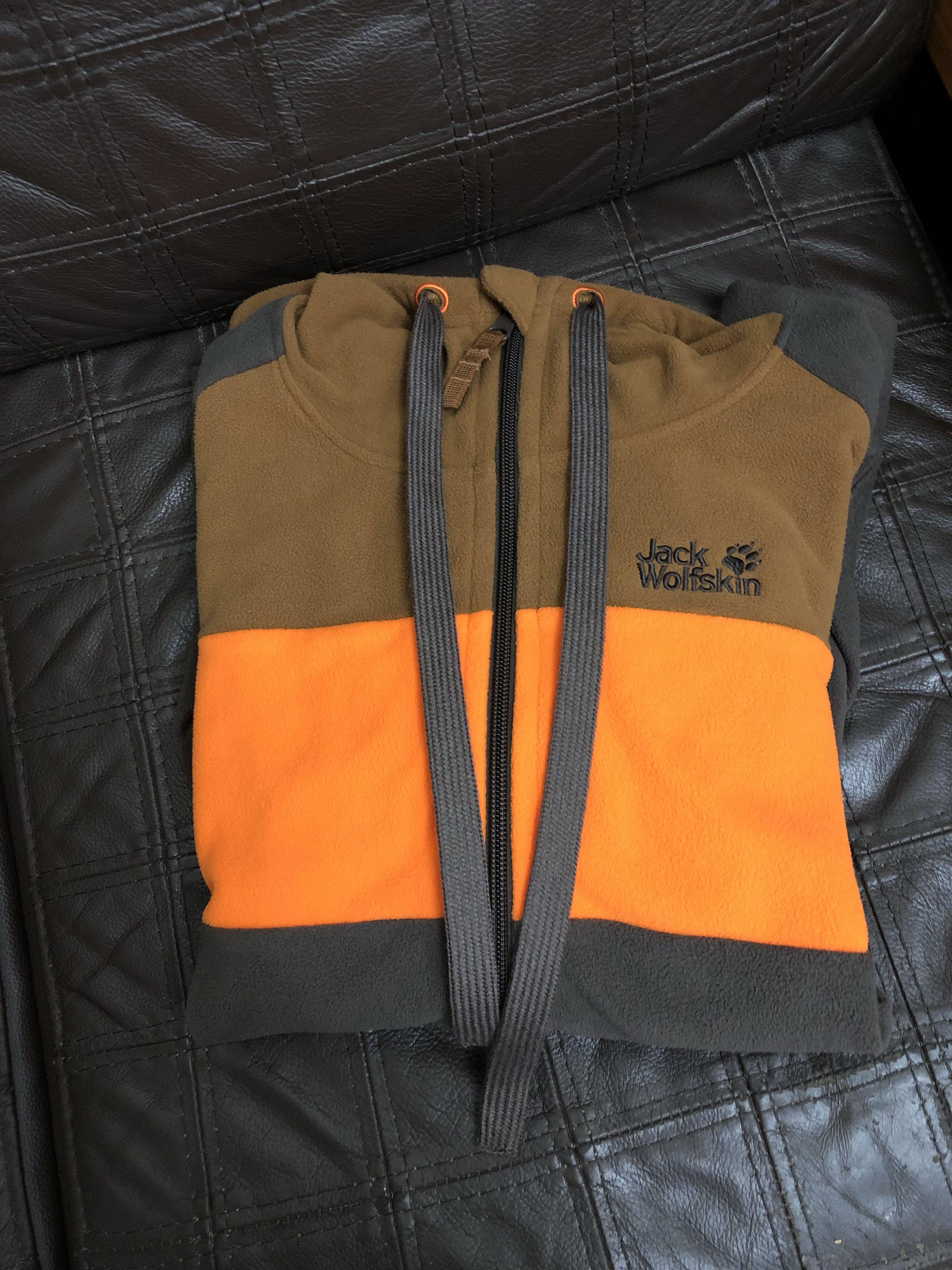 Nanuk 100 top