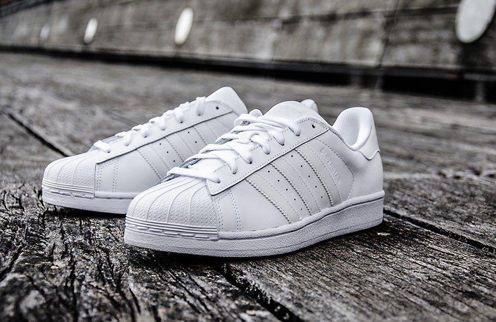 Adidas Superstar Triple White, Women's Fashion, Shoes, Sneakers on Carousell