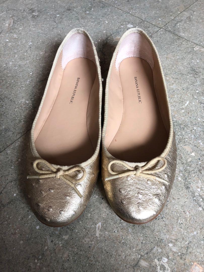 banana republic silver shoes