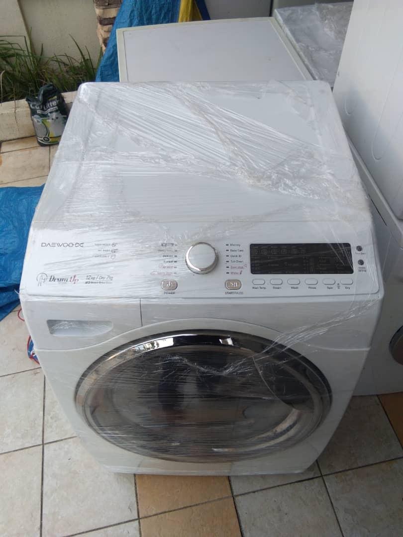 Daewoo washer dryer 12kg/7kg, TV & Home Appliances, Washing Machines
