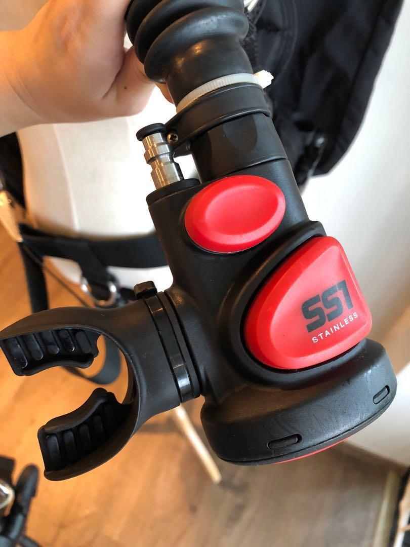 Dive Rite Travelpac Voyager BCD with red SS1 and atomic b2 regulator