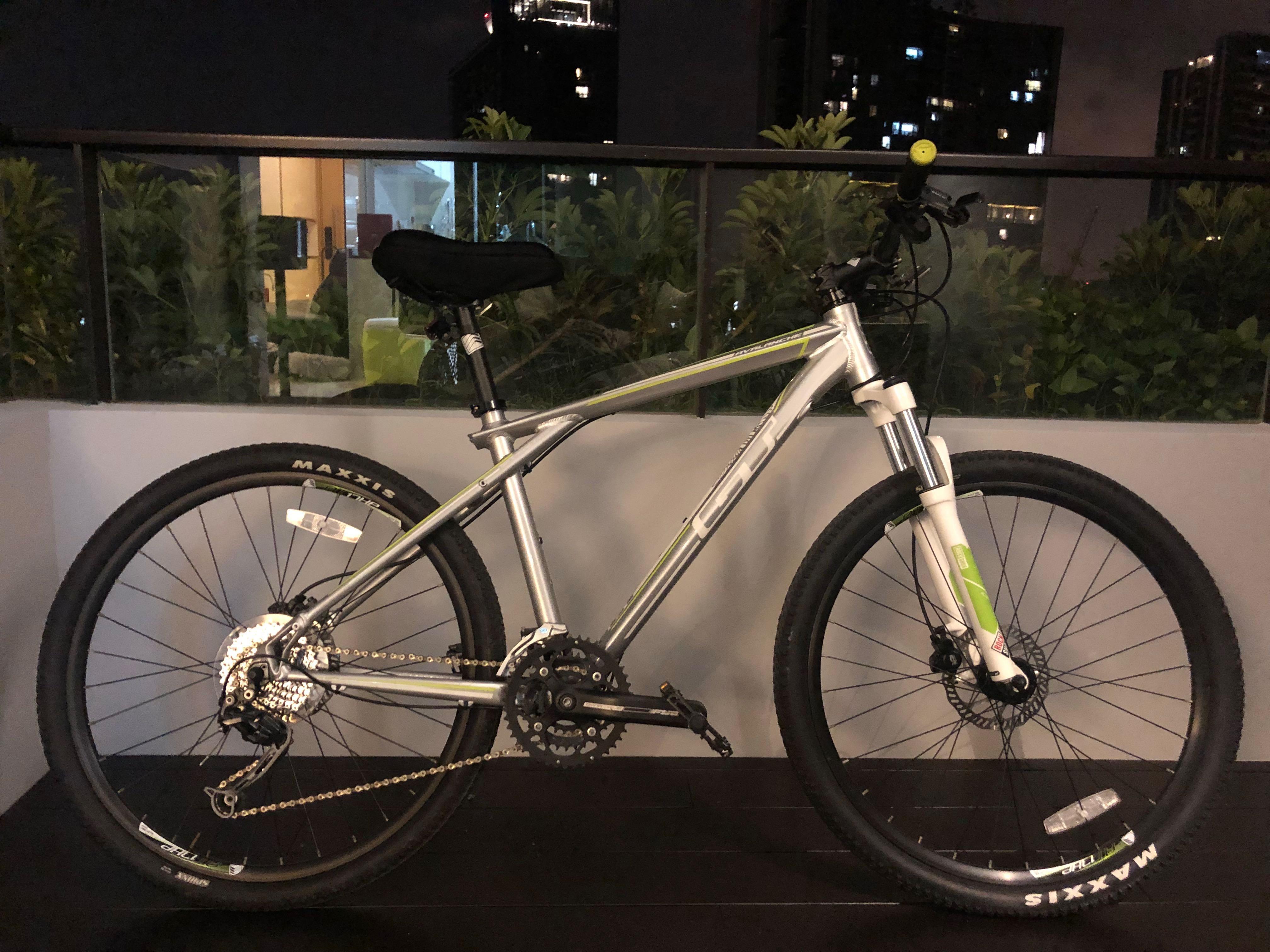 gt avalanche 2.0 limited speed mountain bike for sale.