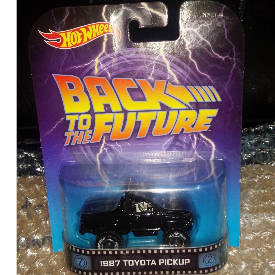 hot wheels retro toyota pickup 1987 back to the future