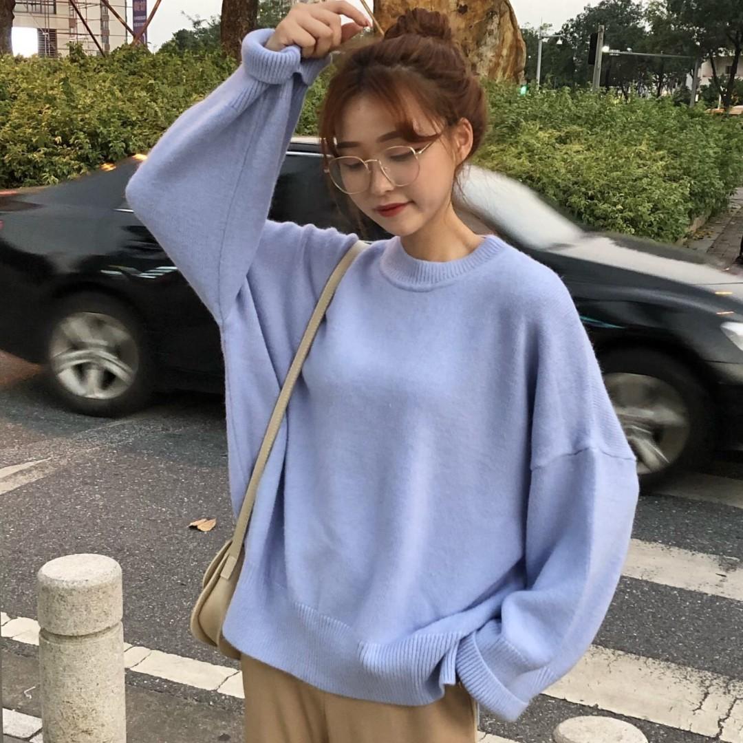 Girl in oversized sweater online