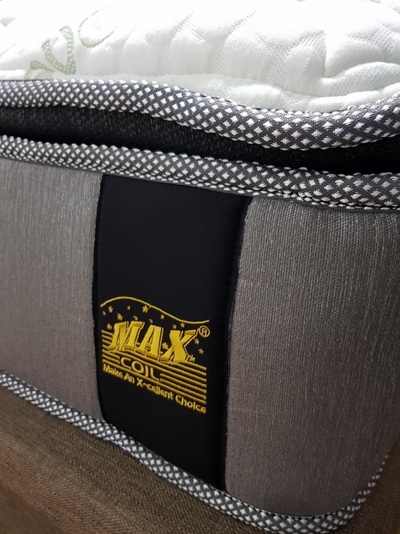 Maxcoil King size mattress, Parisburg new series., Furniture & Home