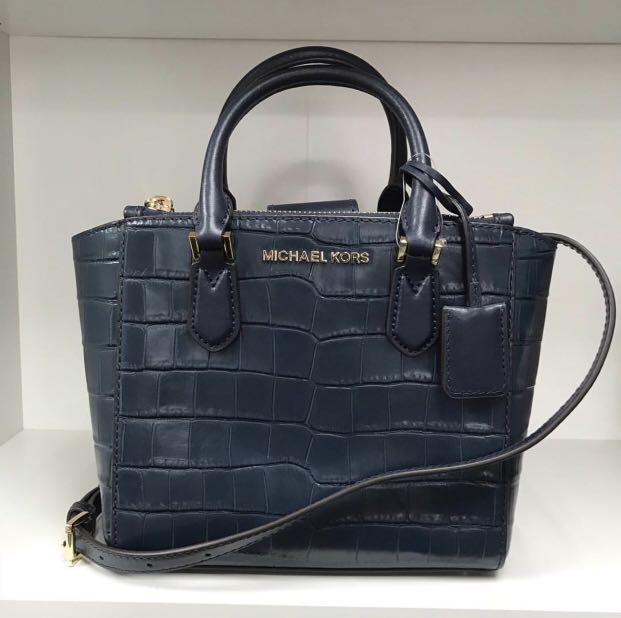 michael kors carolyn small tote