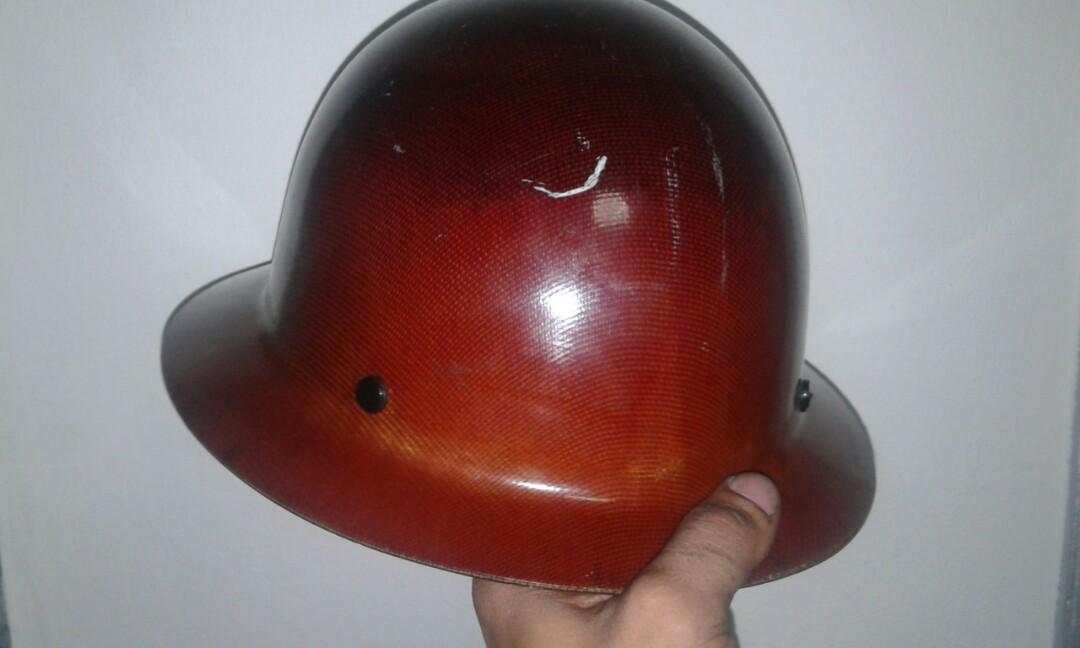 MSA skullgard full brim hard hat/ safety helmet, Health & Nutrition
