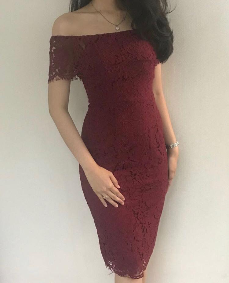 Sabrina online brokat dress