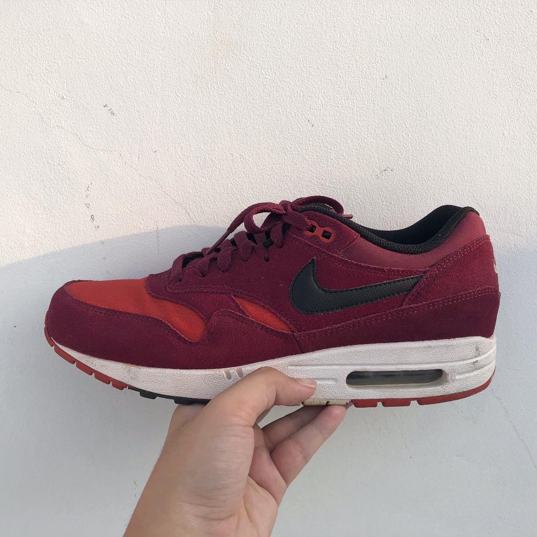 Nike air best sale max merah maroon