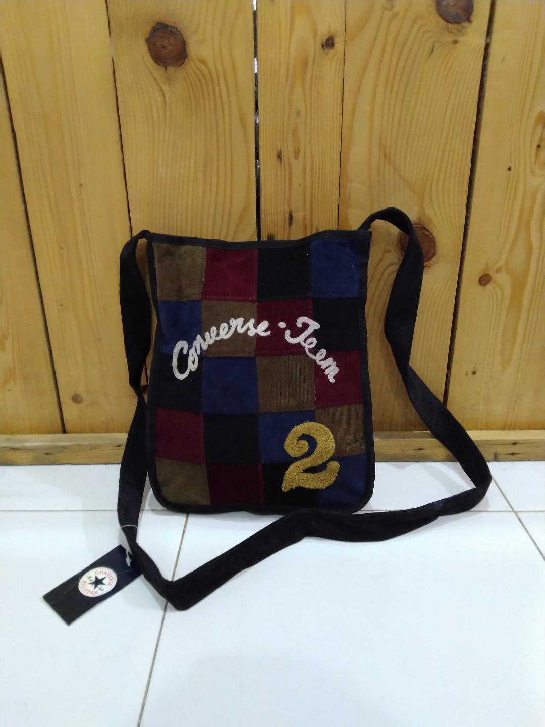 slingbag converse