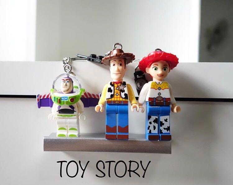 Toy story top lego keychain