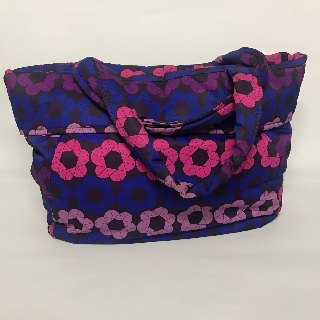 Vovarova handbag (Category: Tote Bags) located in Pasig City. Submitted by melaniesn (Listing ID 192631647, Image 2). Description: Vovarova handbag with printed flower design. Lightweight and roomy, this bag has a zipper closure, two open pockets on front interior, and a zippered pocket on the back interior. Payment methods: BPI/ BDO only. #lfsale.