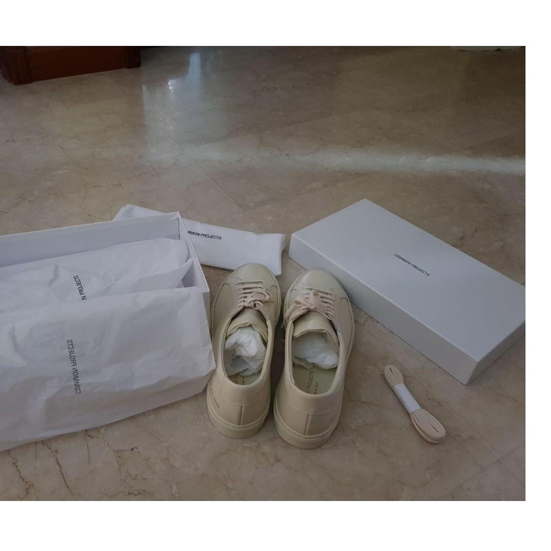 Achilles low warm white best sale