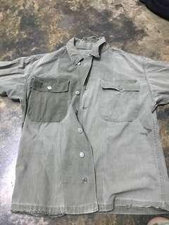 WW2 US ARMY fatigue shirt HBT 13 star button