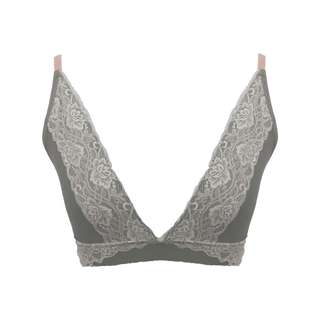 (Category: ) located in . Submitted by amandaelle (Listing ID 196423476, Image 1). Description: .