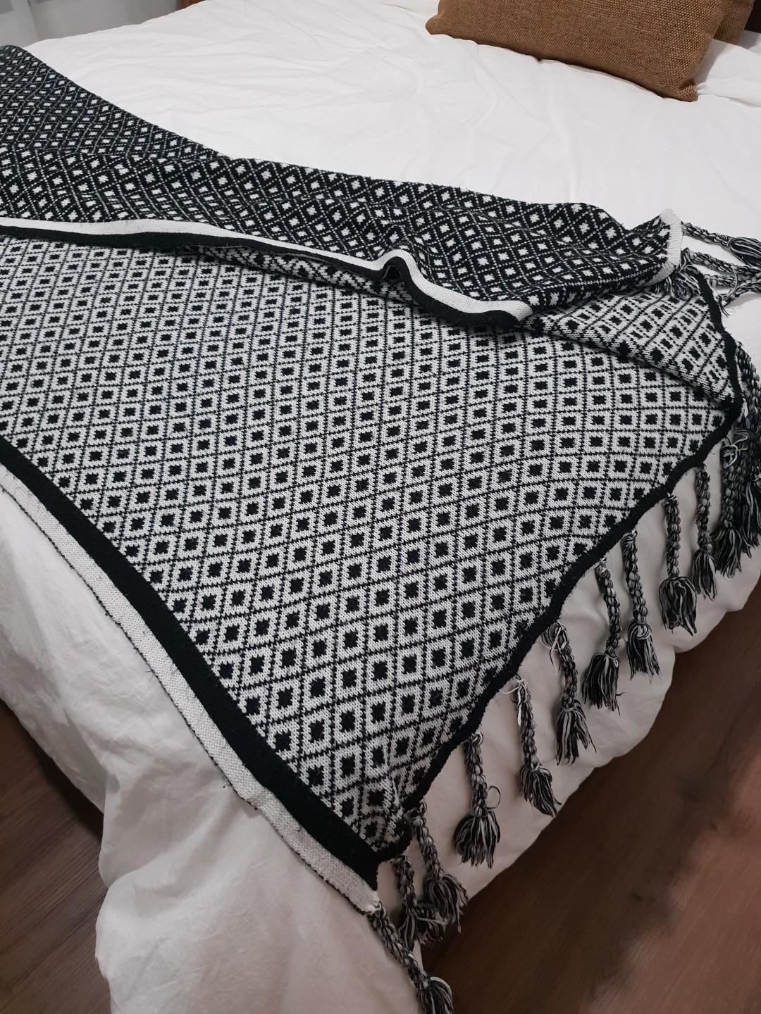 AKEMI UCHI Bed and Sofa blanket / throw, Furniture & Home Living