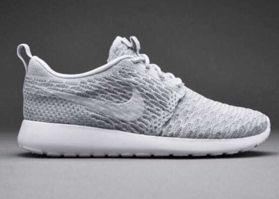 AUTHENTIC Nike Roshe Run Flyknit Wmns, Women's Fashion, Shoes ... AUTHENTIC Nike Roshe Run Flyknit Wmns, Women's Fashion, Shoes ...