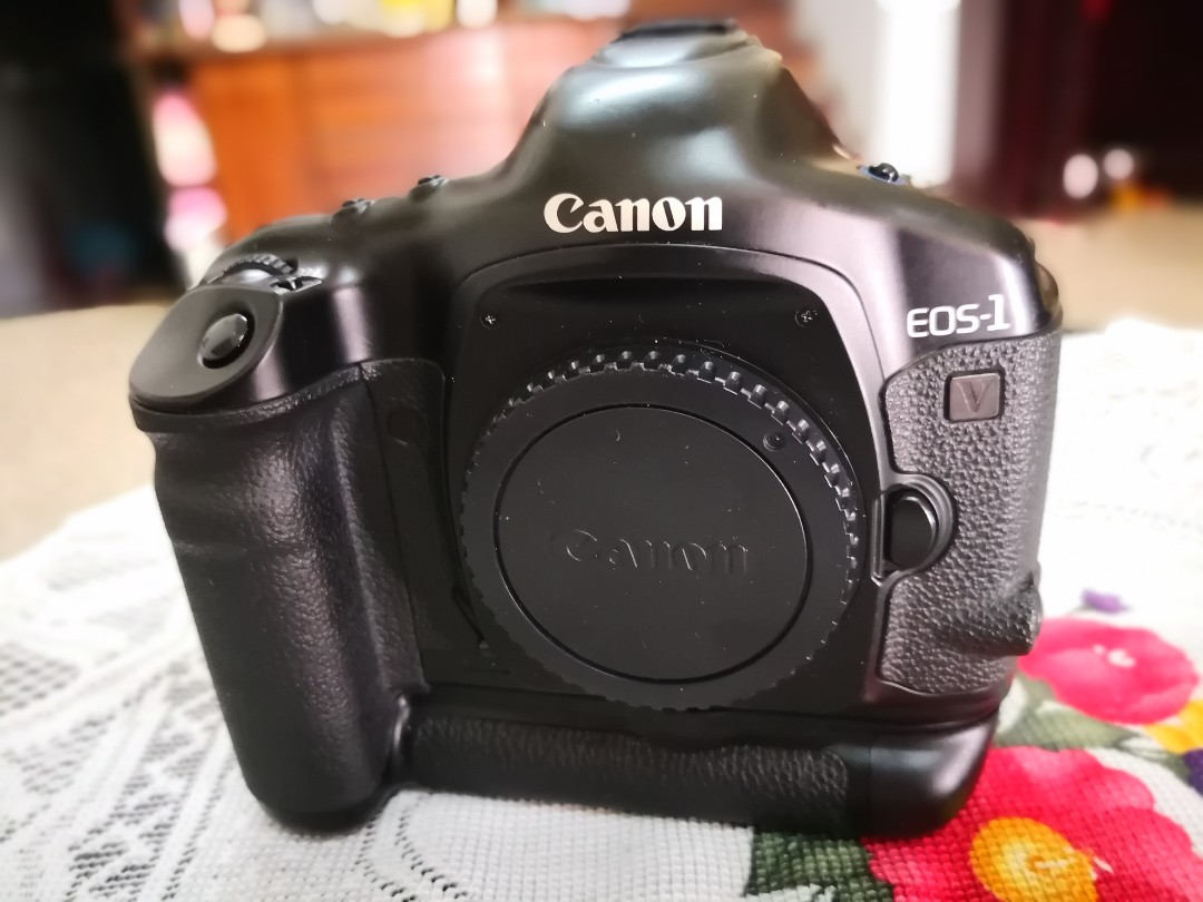 Canon eos 1v Film camera, Photography, Cameras on Carousell