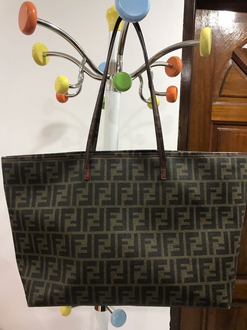 Fendi Handbag Authentic No Fussy Er