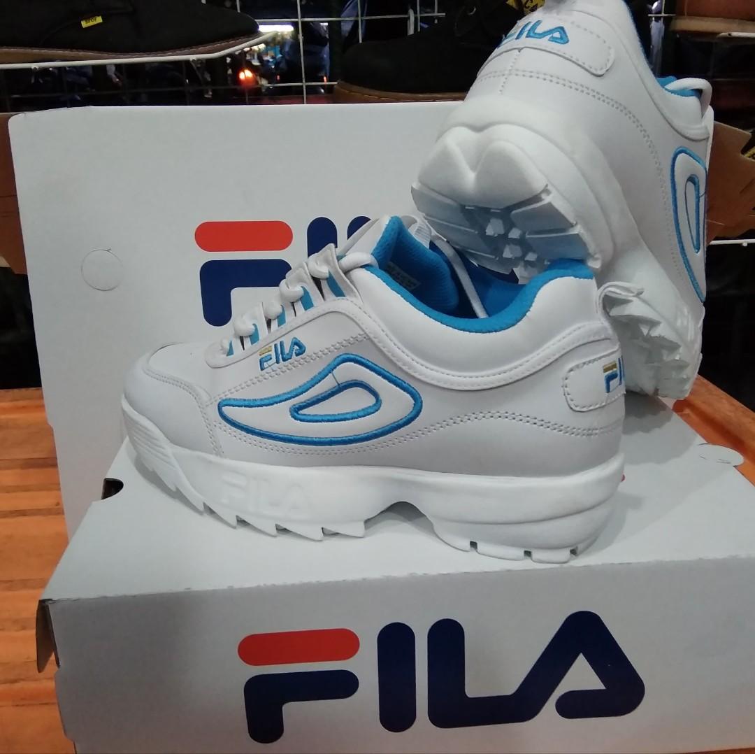 Fila Sepatu Trendi Untuk Wanita Saat Ini Fesyen Wanita Sepatu Di Carousell
