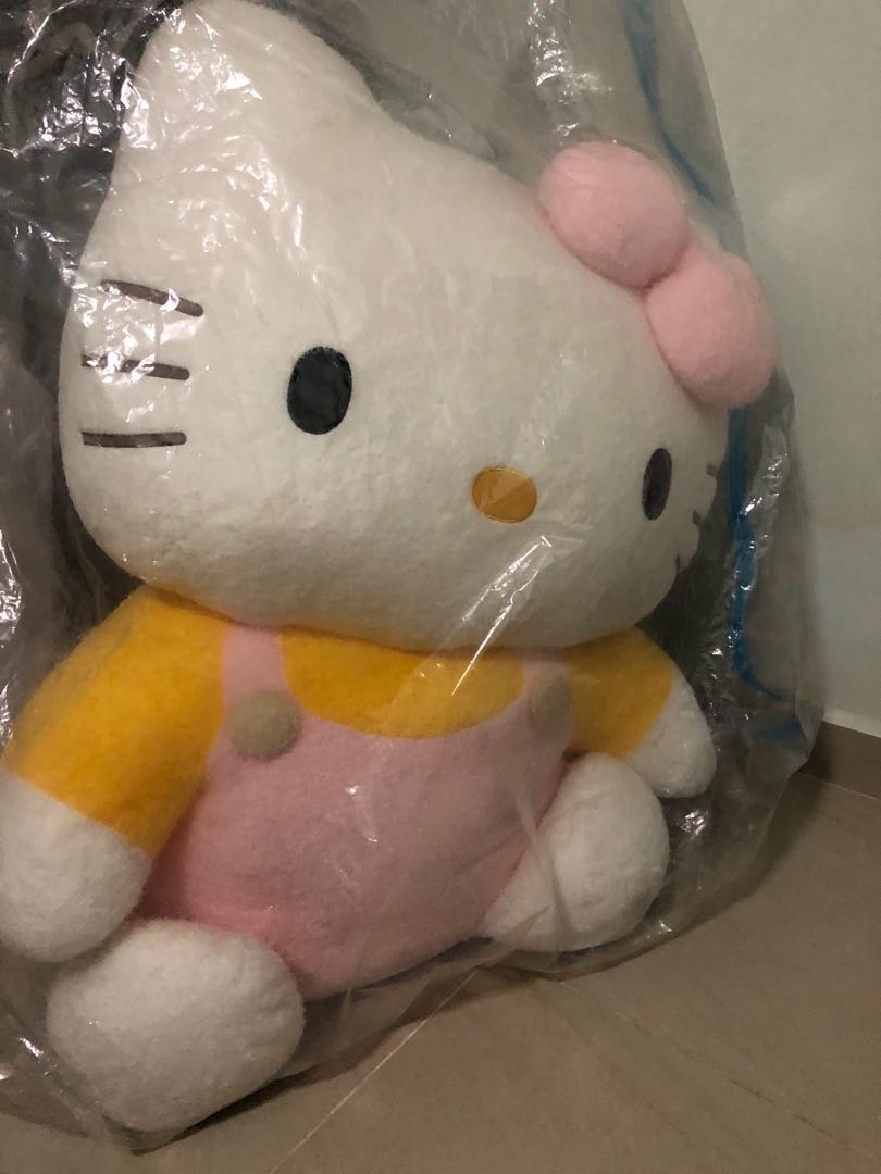 giant sanrio plush