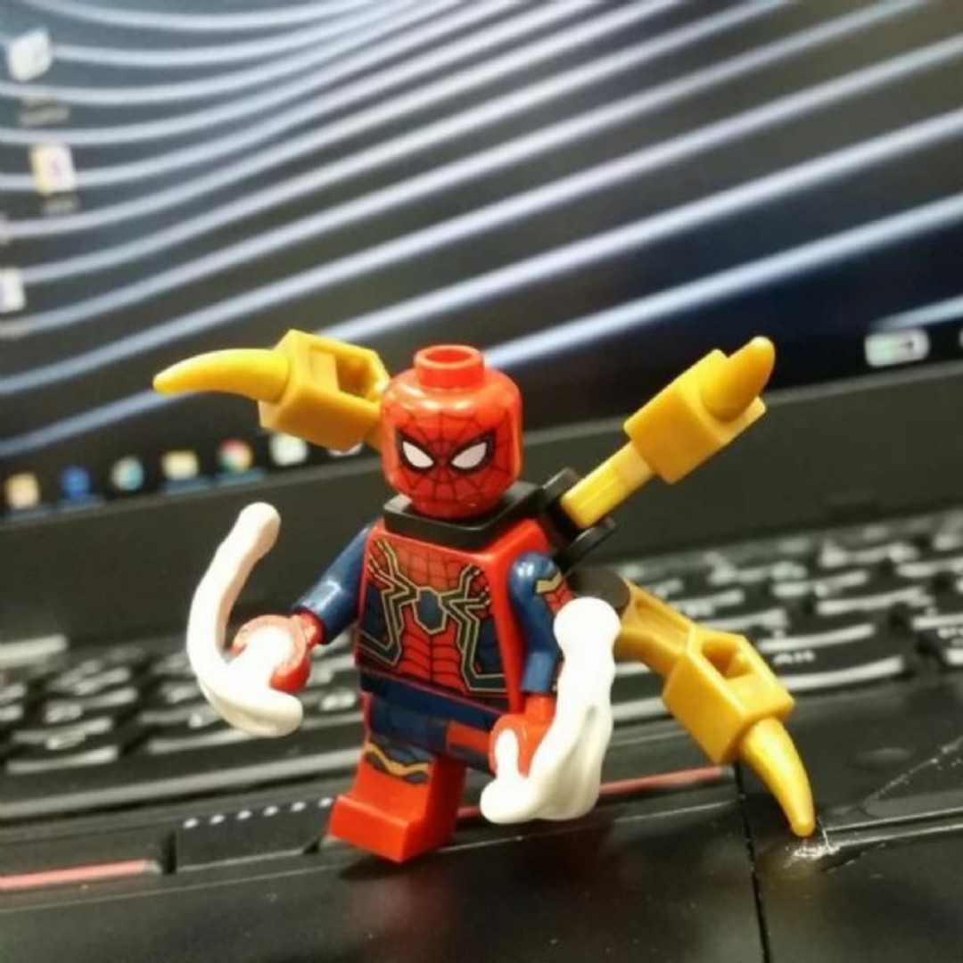 iron spider infinity war lego