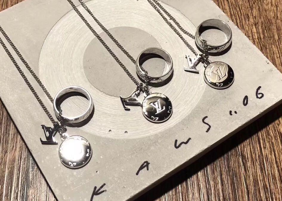 Japan Used Necklace] Louis Vuitton Ring Necklace Monogram M62485 Size No.  19 P