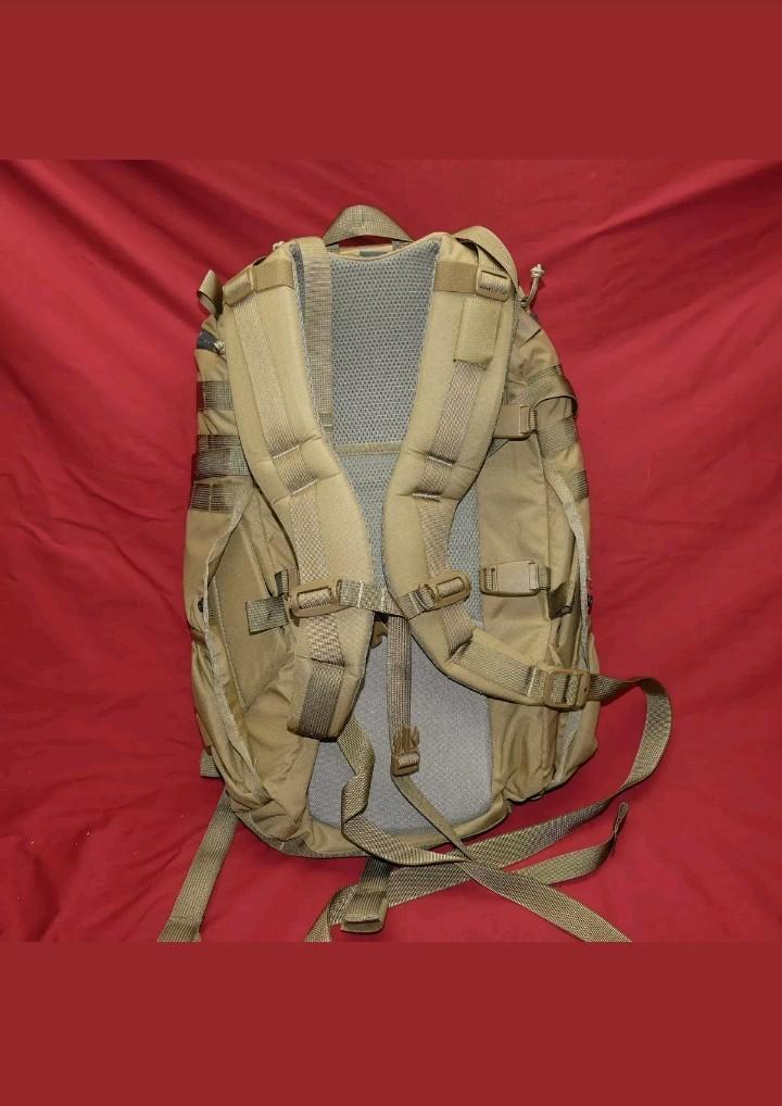 Mystery Ranch 3 Day Assault Pack 3DAP (Coyote Brown), Men's Fashion