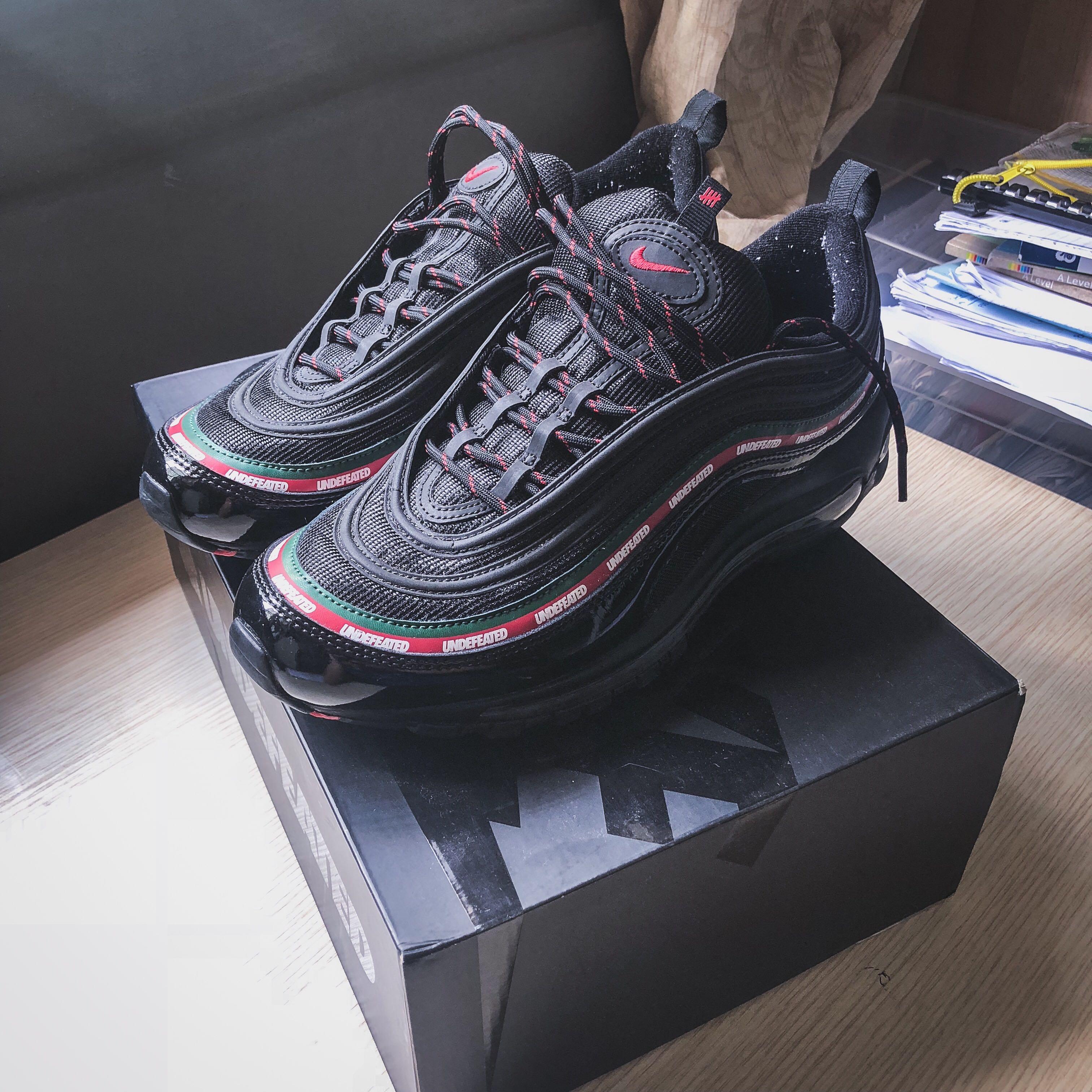 air max 97 undefeated black