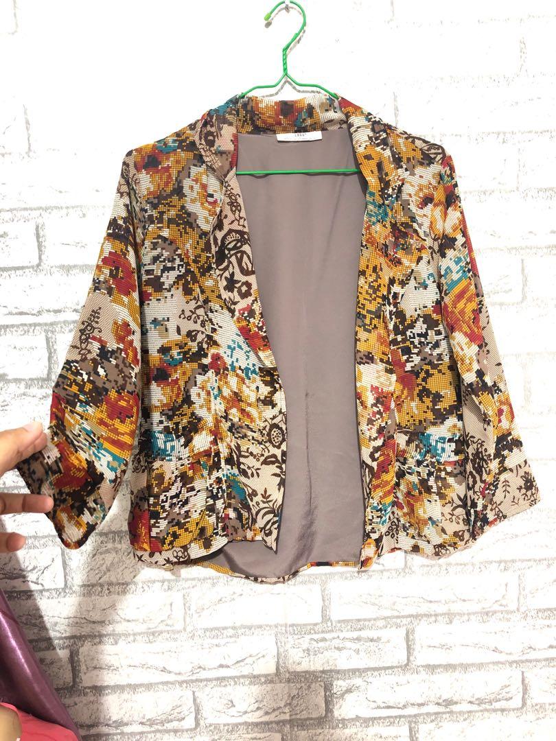 Outer premium merk LOGG Label Of Graded Goods, Fesyen Wanita ...