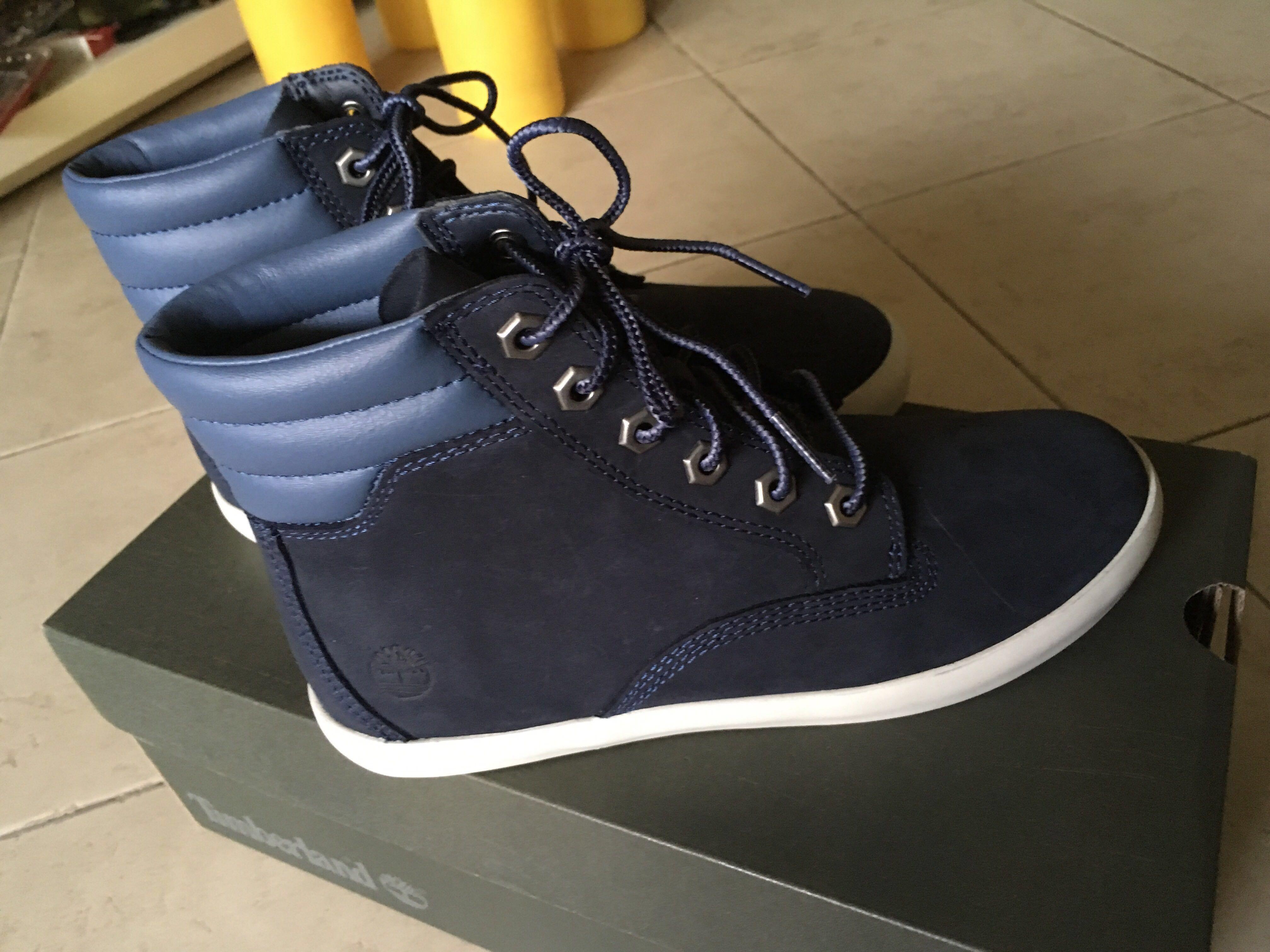 Timberland Women's Boots Navy Euro size 