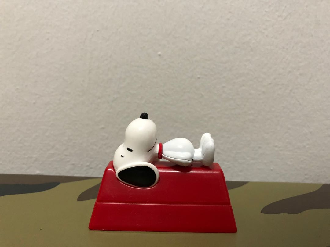 Tired Snoopy, Hobbies & Toys, Toys & Games on Carousell