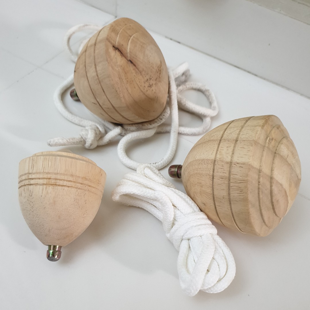 Traditional Chinese Wood Spinning Top 5