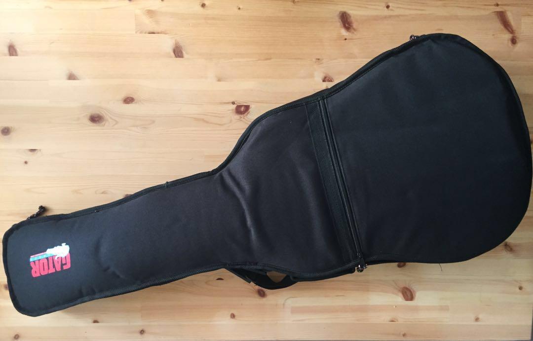 Yamaha C70 Classical Guitar with Case, Hobbies & Toys, Music & Media