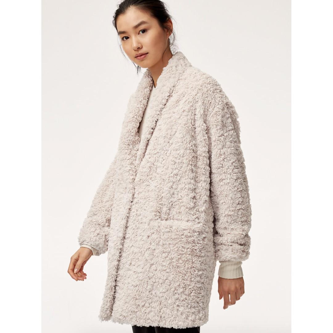 Grete jacket store aritzia