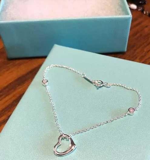 Return to Tiffany Heart Double Chain Bracelet in Silver with a Diamond  Small  Tiffany  Co