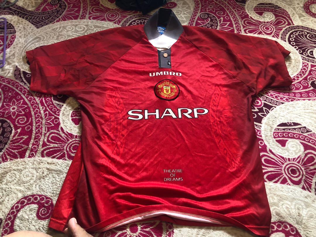 old school manchester united jersey