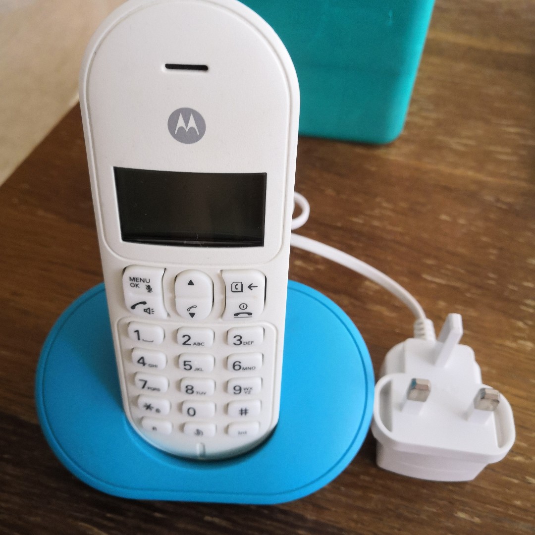 Motorola Cordless Home Phone Model T101, Mobile Phones & Gadgets