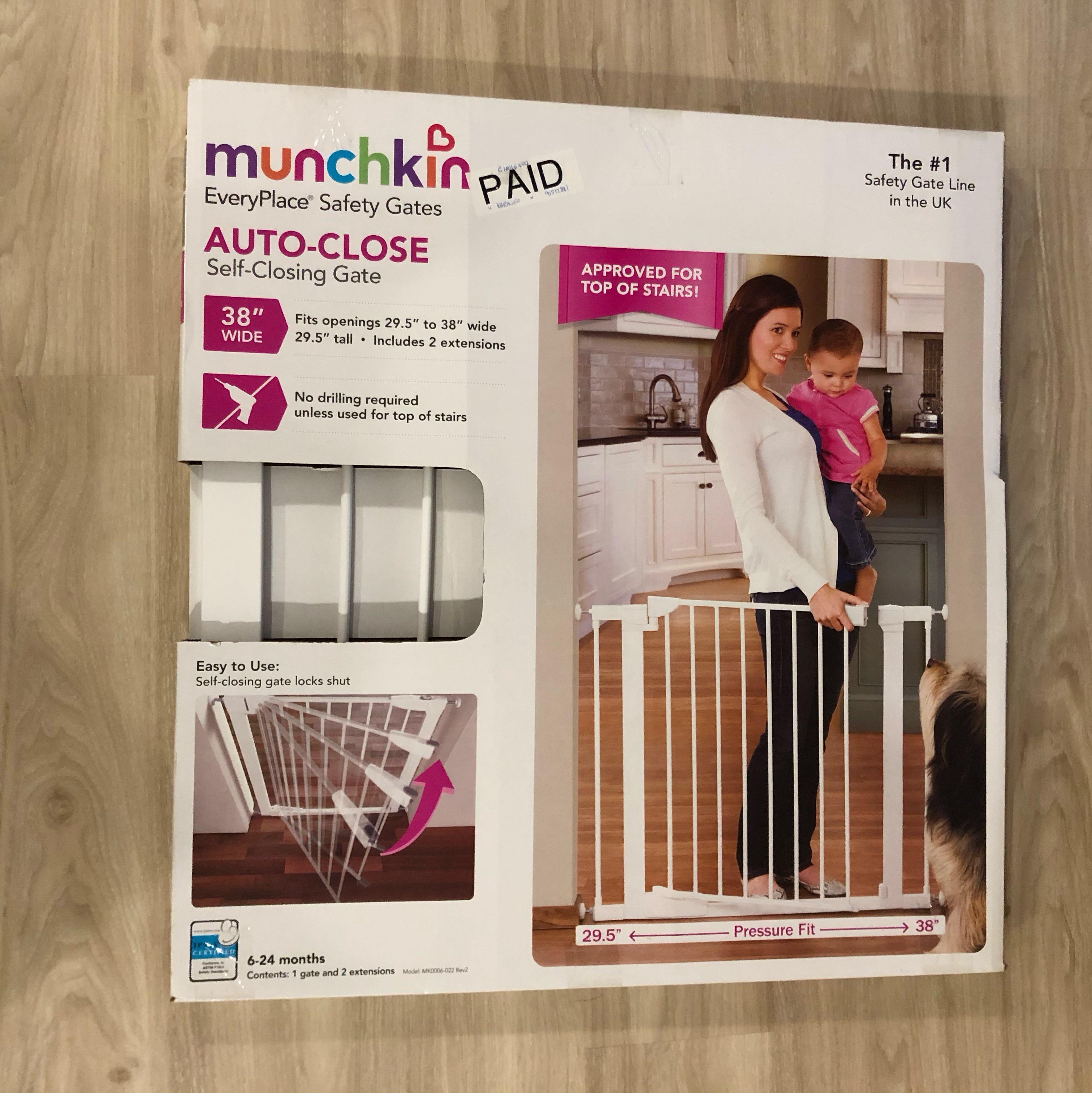 Munchkin Auto Close Safety Gate Babies Kids Baby Nursery