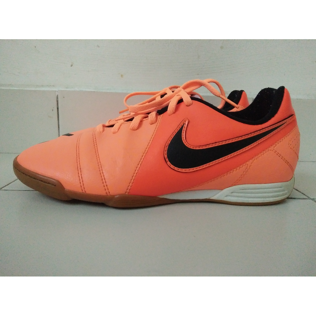 Nike ctr360 top enganche iii ic