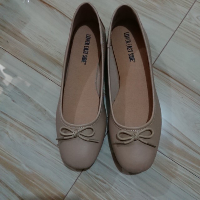 payless nude shoes