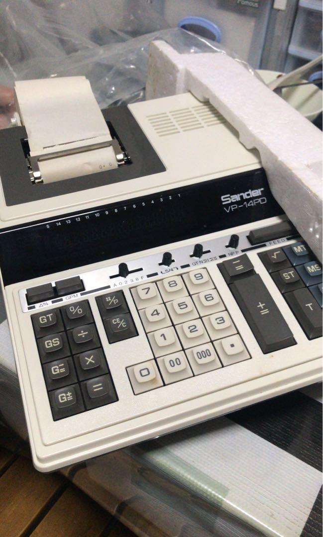 Receipt printer (Category: Printers, Scanners & Copiers) located in Singapore. Submitted by sawadeekappp (Listing ID 196628770, Image 1). Description: Brand new receipt printer for small business. .