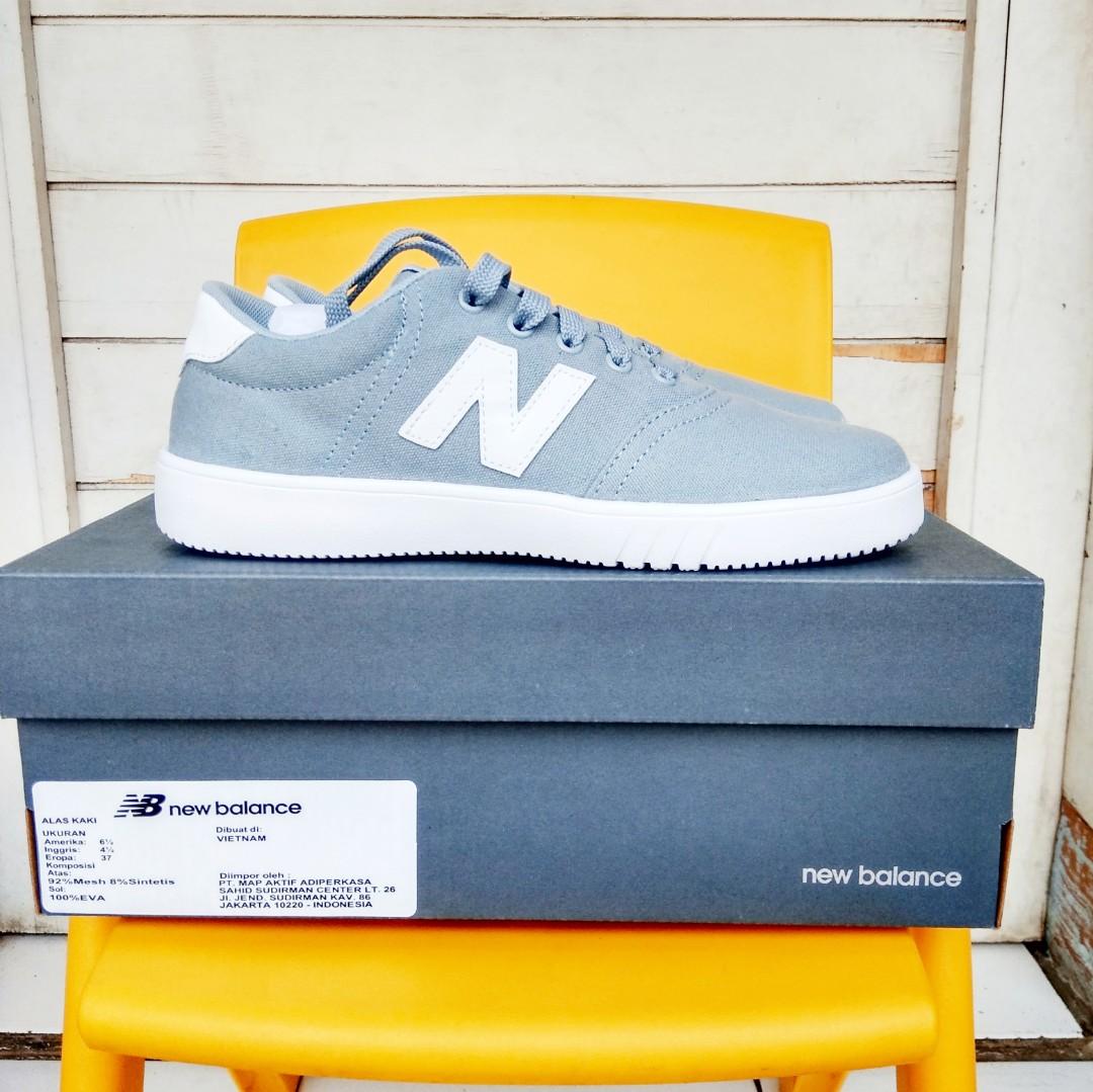 Sepatu NB original cewek, Fesyen Wanita, Sepatu di Carousell