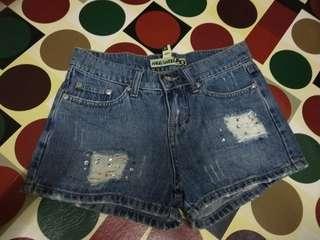 Hot pants jeans