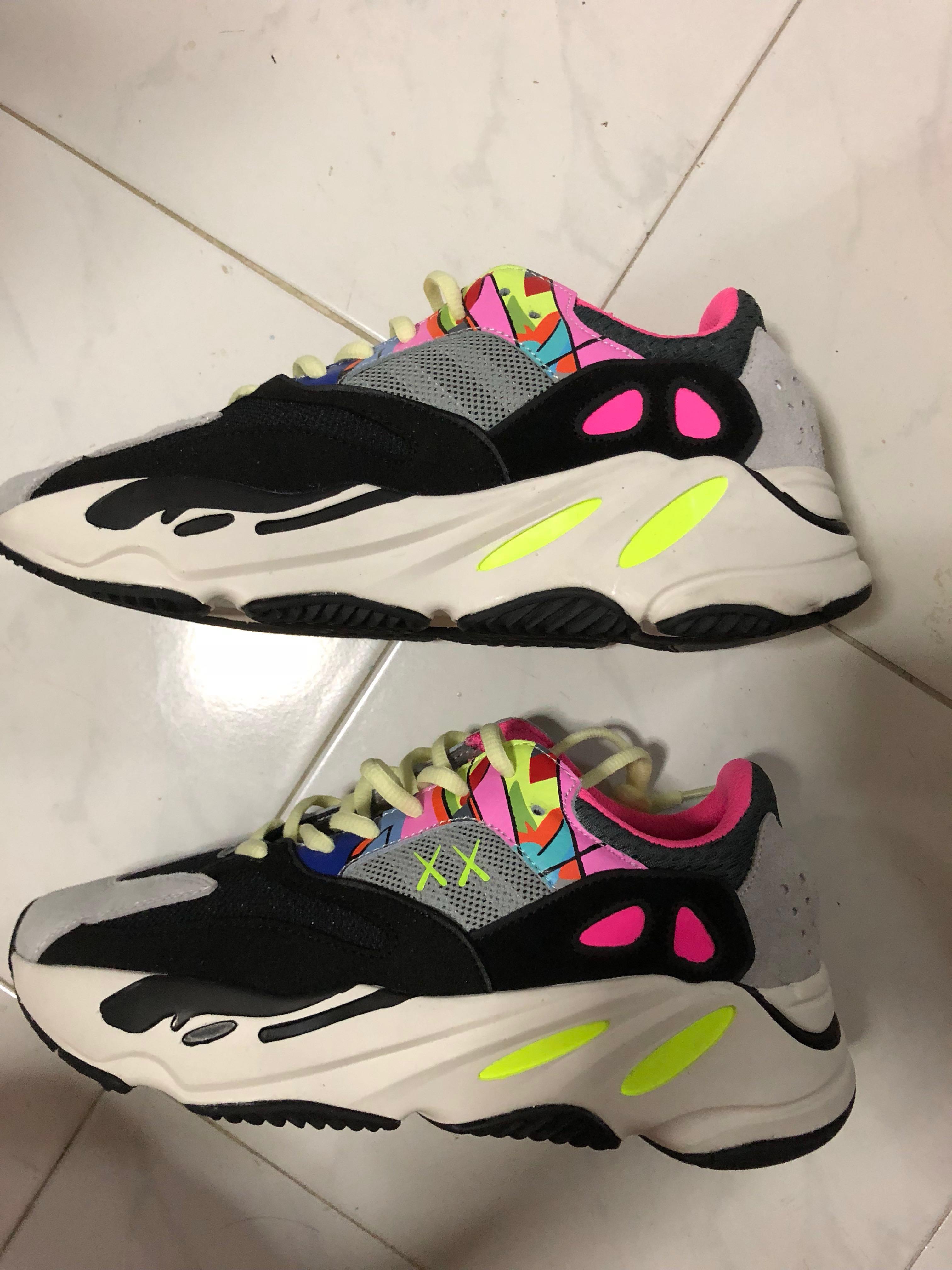 yeezy kaws 700