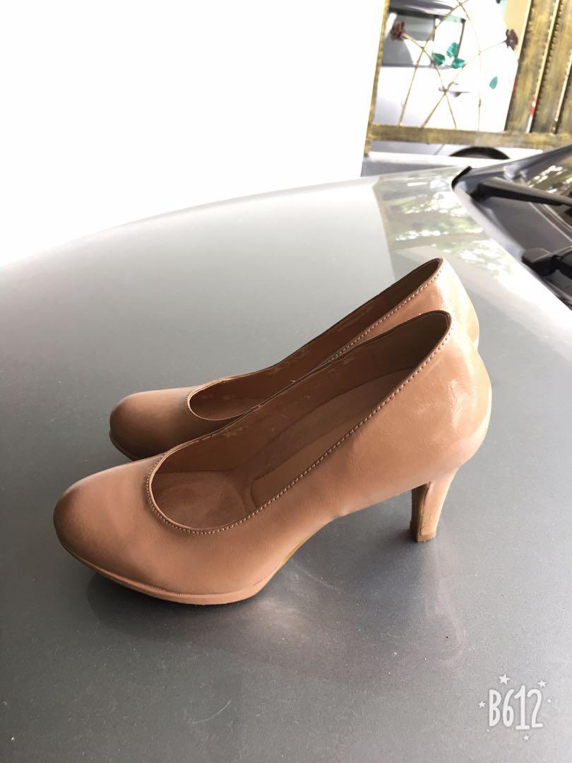 Bata shoes Women s Fashion Footwear Flats on Carousell